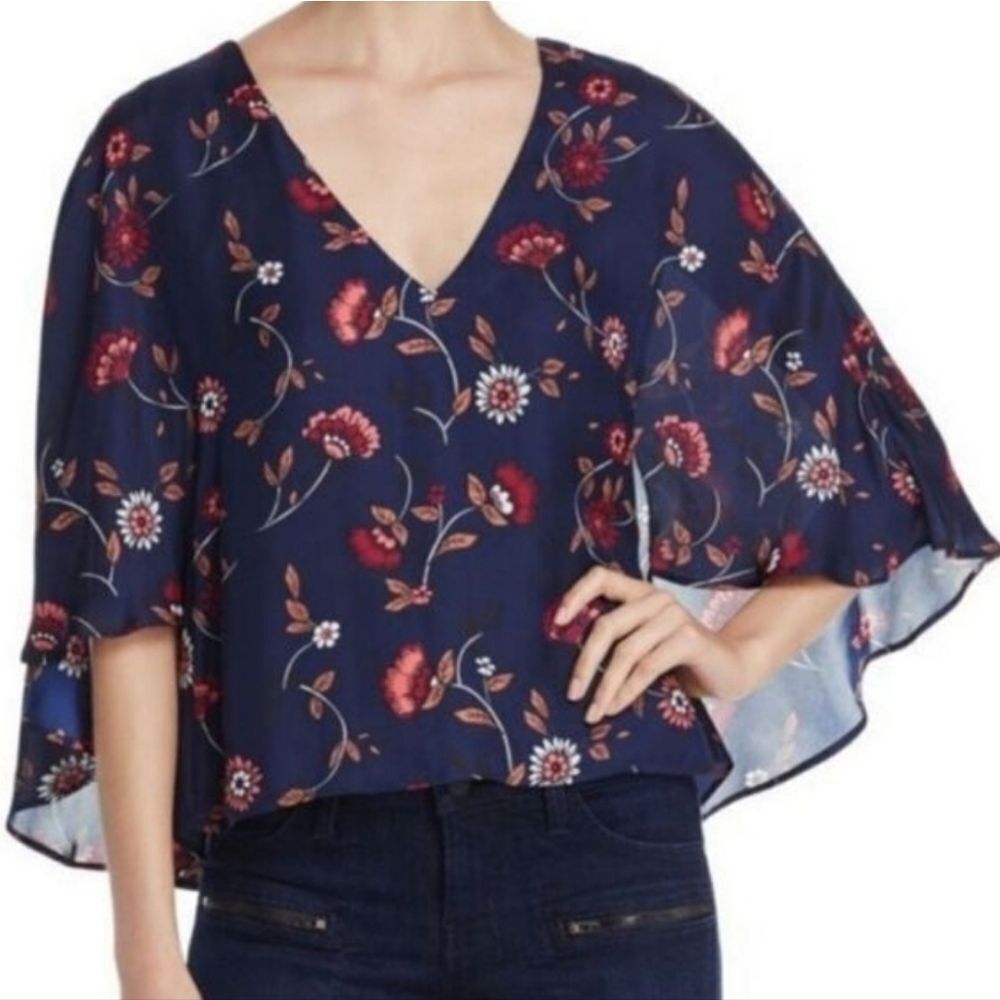 Cupcakes & Cashmere Gypsy Soul Blue Floral Print Batwing Top Medium